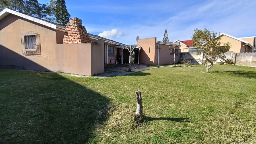 4 Bedroom Property for Sale in Delvillepark Western Cape